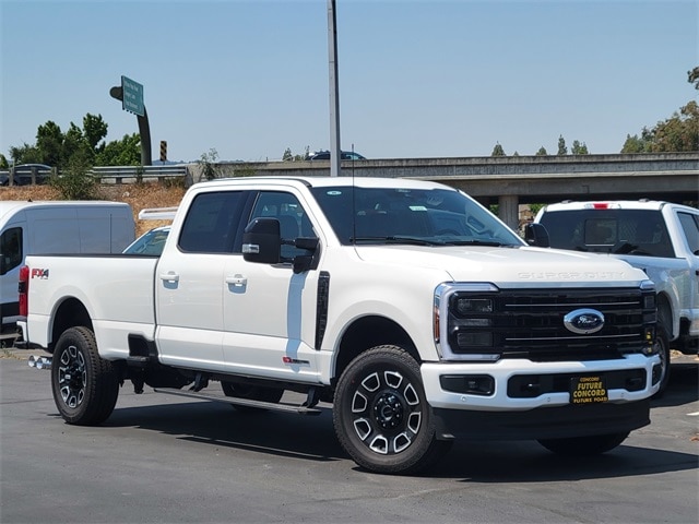 2025 Ford F-350SD Platinum