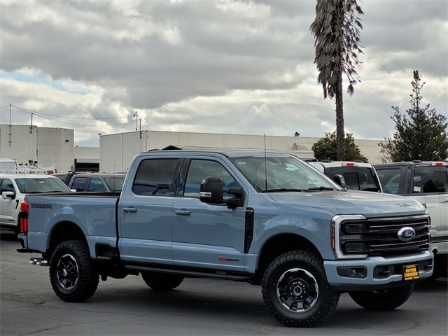 2025 Ford F-250SD Platinum