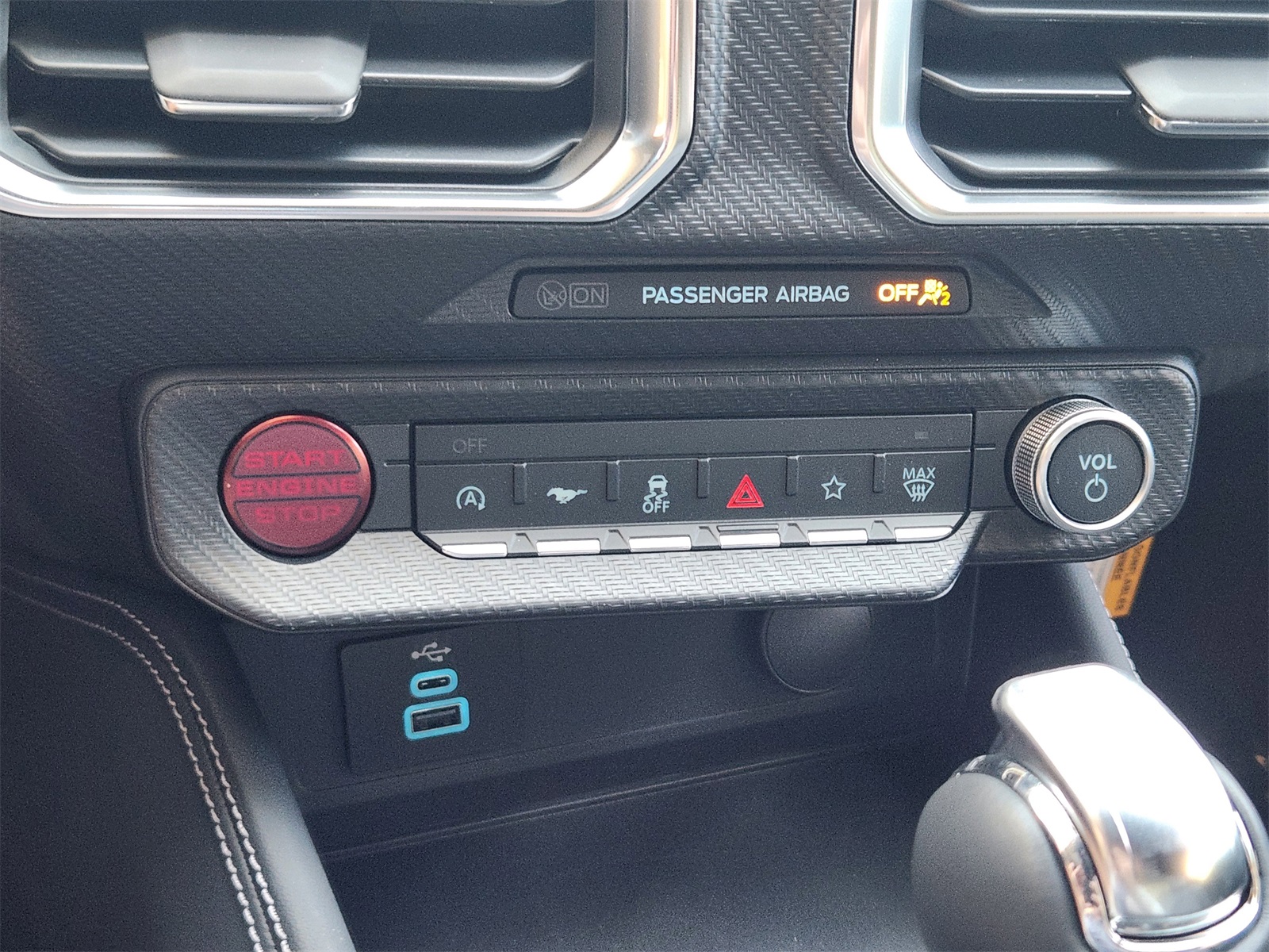 2025 Ford Mustang GT Premium photo 15