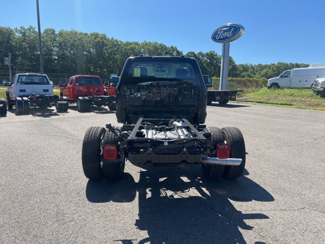 2025 Ford F-350 photo 3