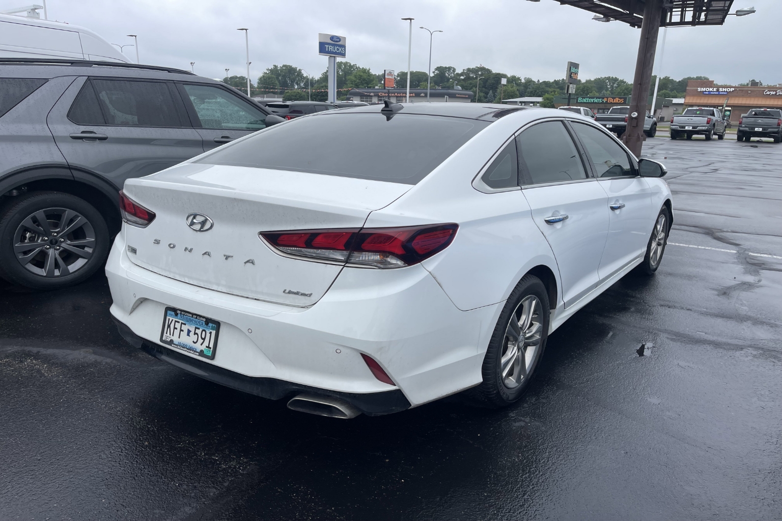 Used 2018 Hyundai Sonata Limited with VIN 5NPE34AF1JH712125 for sale in St. Cloud, Minnesota