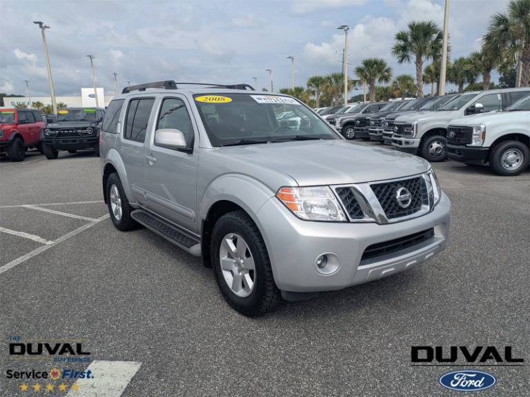 2008 Nissan Pathfinder SE