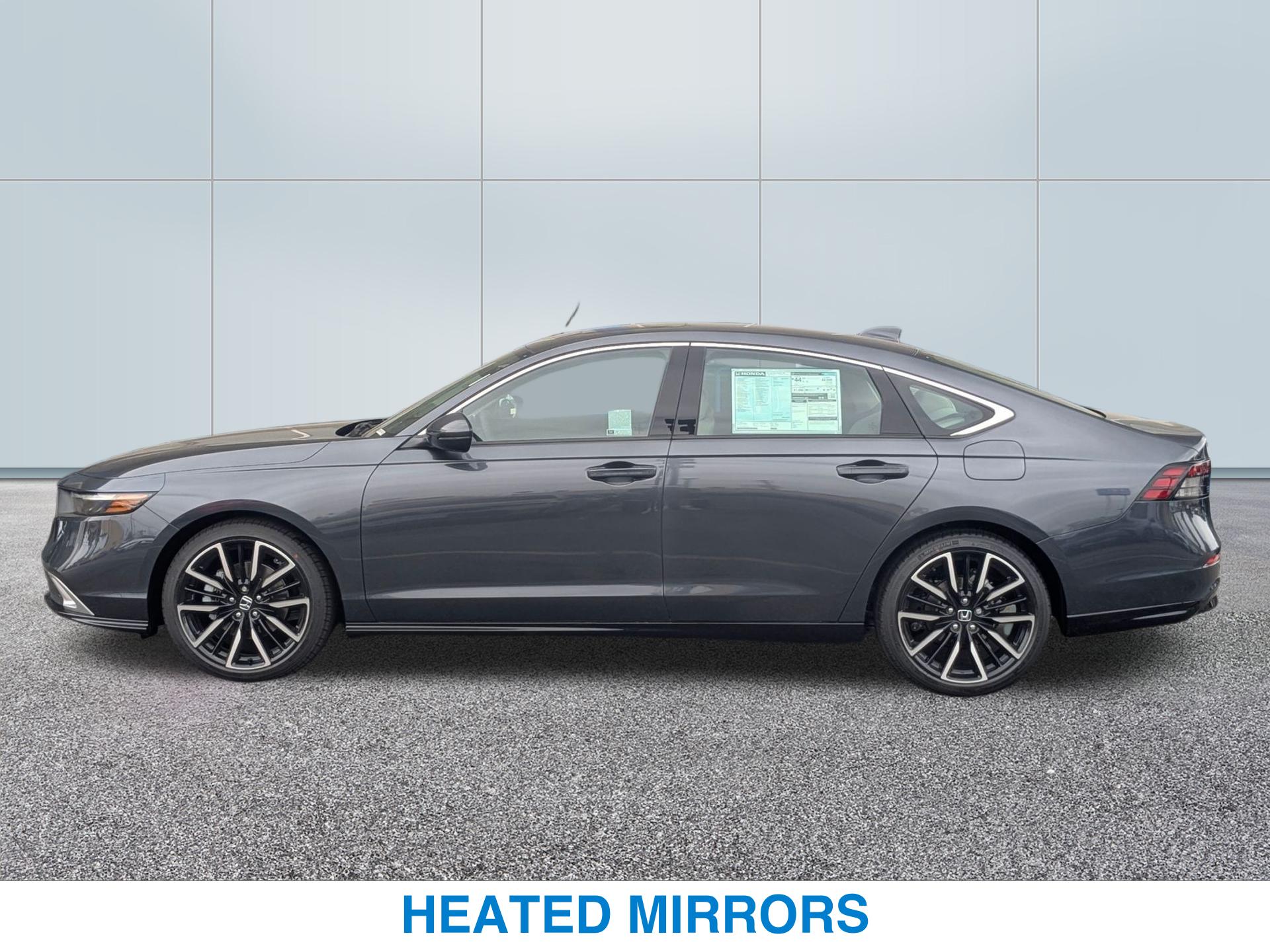 2025 Honda Accord Hybrid Touring photo 11