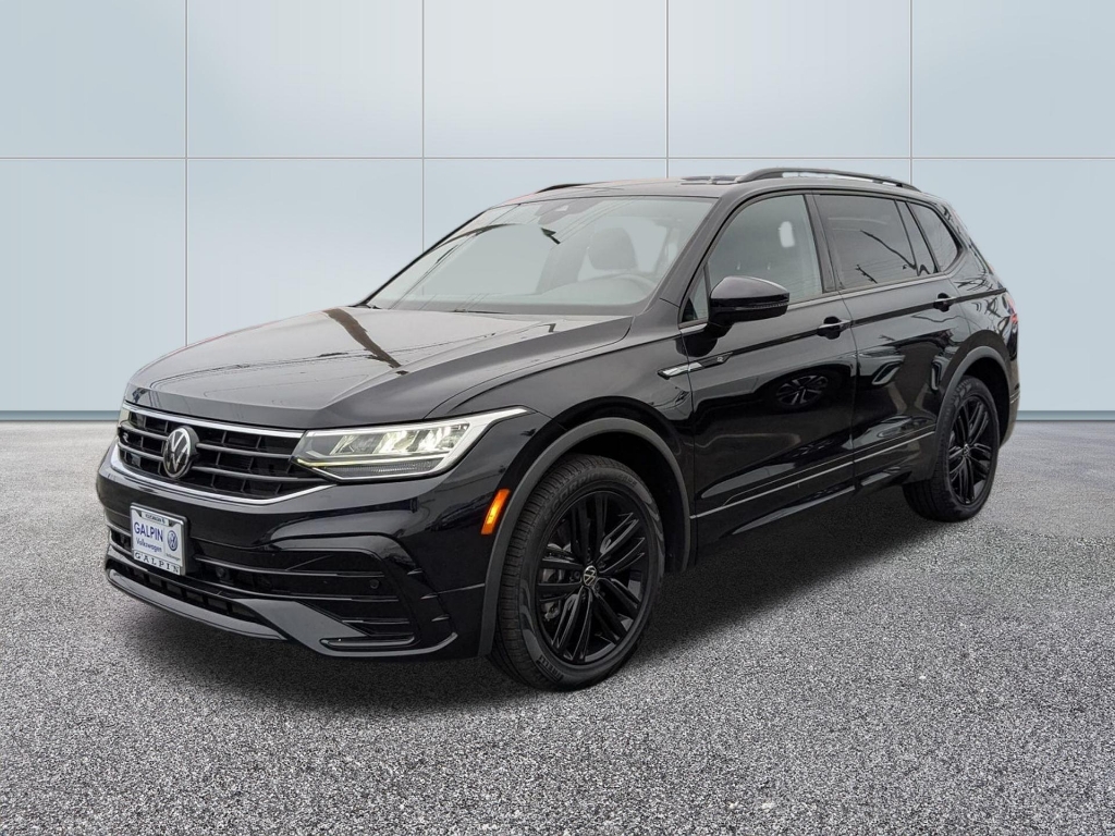 2022 Volkswagen Tiguan 2.0T SE R-Line Black