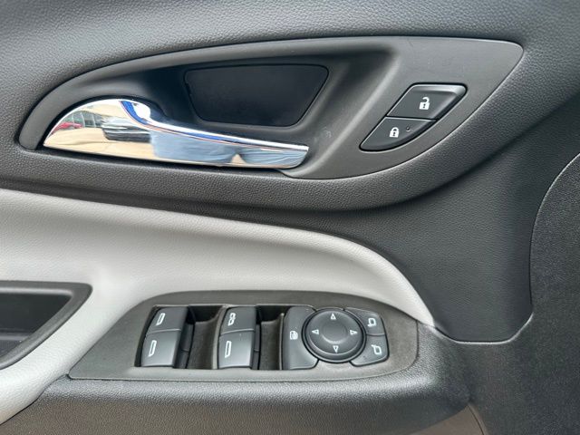 2023 Chevrolet Equinox LT photo 12