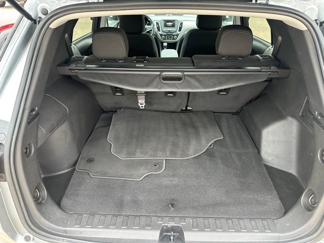 2023 Chevrolet Equinox LT photo 17