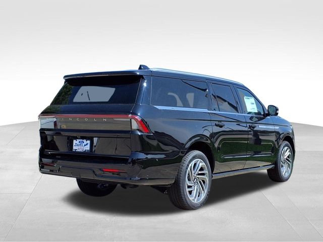 2025 Lincoln Navigator L Reserve photo 3