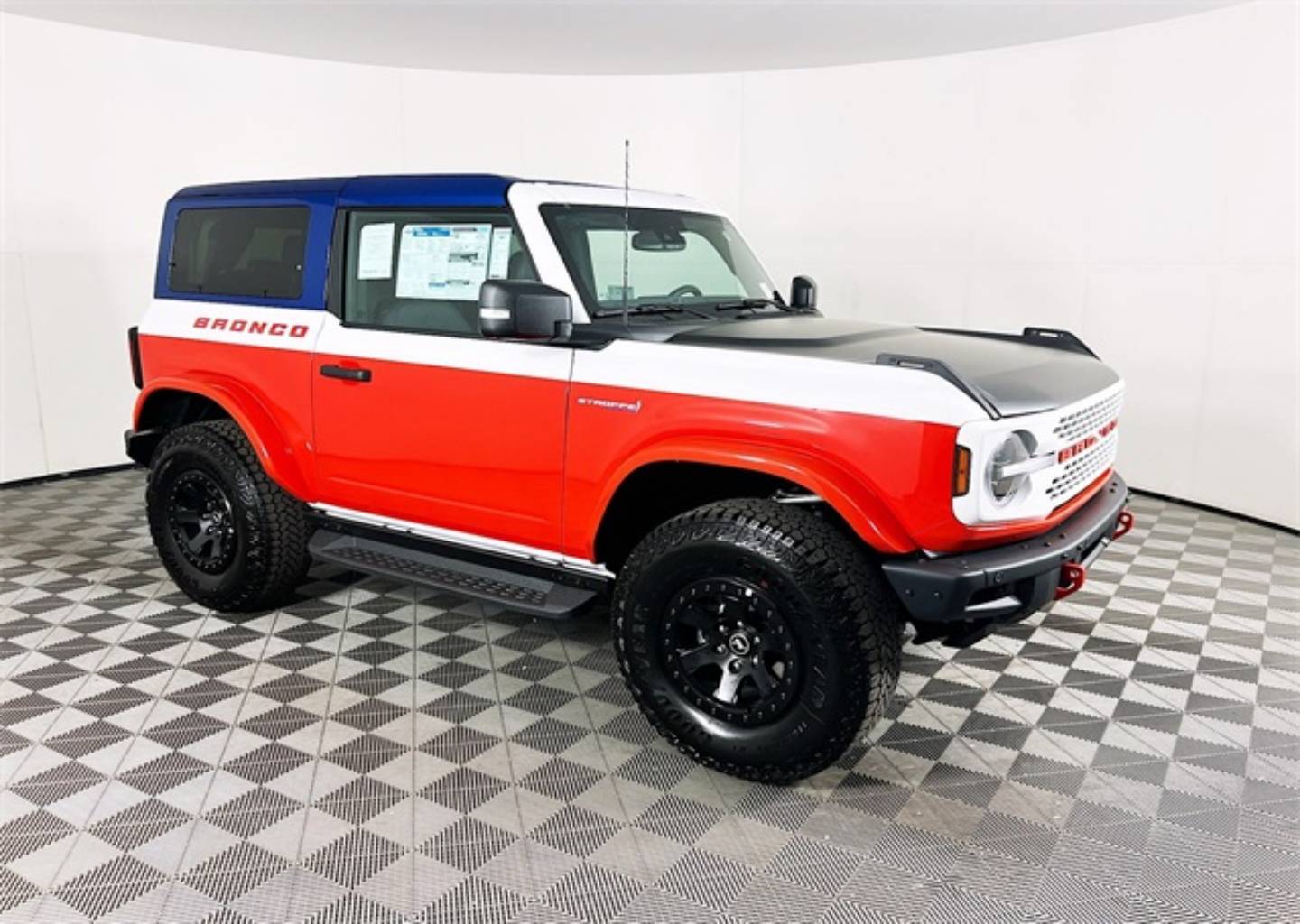 2025 Ford Bronco 2-Door Stroppe's photo