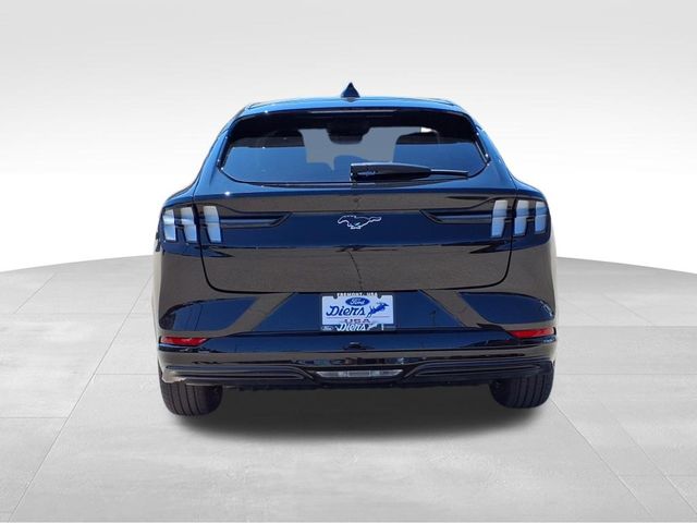2025 Ford Mustang Mach-E Premium photo 7