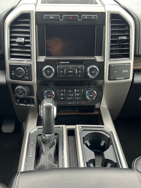 2020 Ford F-150 Lariat photo 5