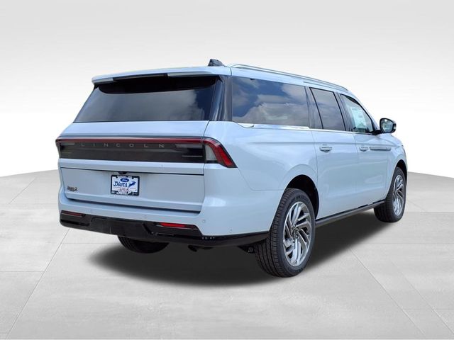 2025 Lincoln Navigator L Reserve photo 3