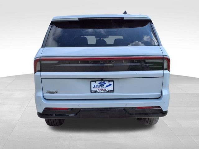 2025 Lincoln Navigator L Reserve photo 4