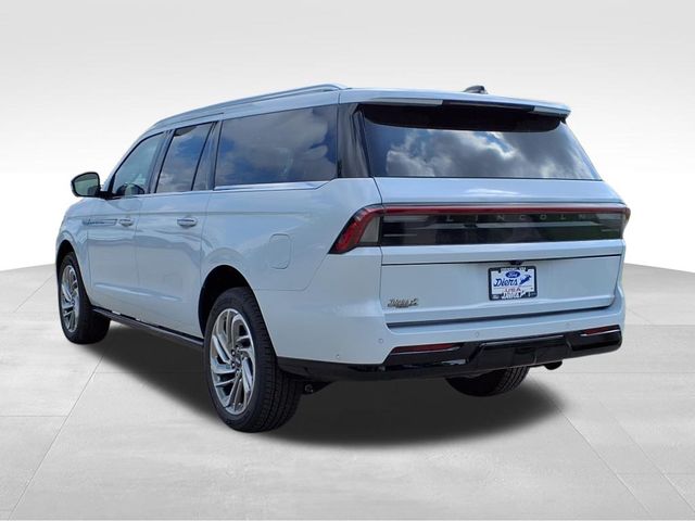 2025 Lincoln Navigator L Reserve photo 7