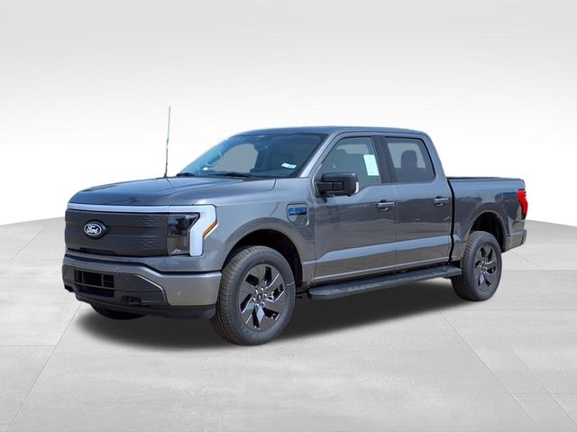 2025 Ford F-150 Lightning photo 21