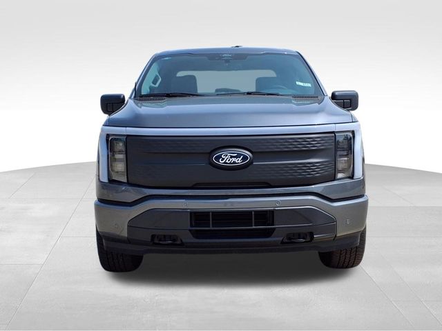 2025 Ford F-150 Lightning photo 22