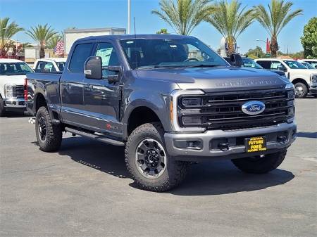 2025 Ford F-350SD Platinum