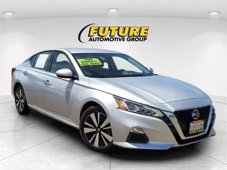 2021 Nissan Altima 2.5 SV