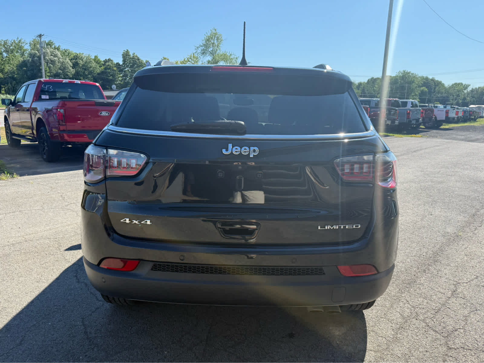 2022 Jeep Compass Limited photo 2