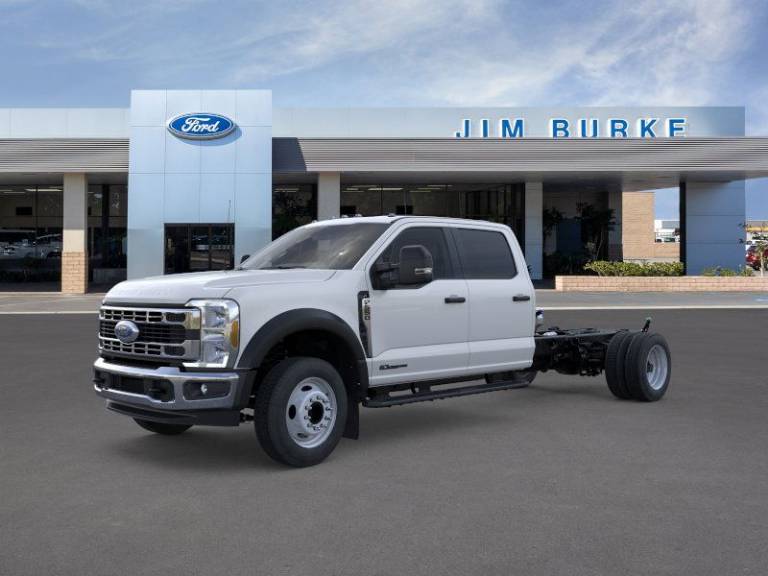 2025 Ford Super Duty F-550 DRW XL