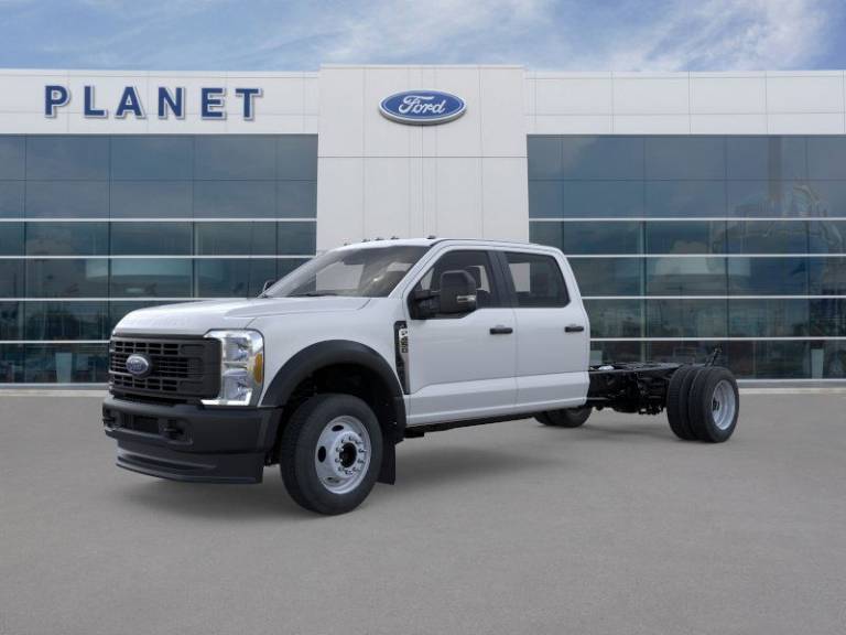 2025 Ford Super Duty F-450 DRW XL 4WD Crew Cab WB CA