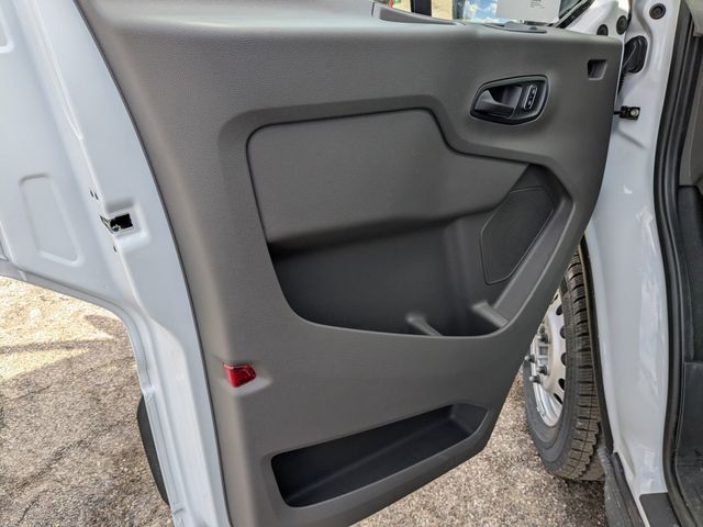 2025 Ford Transit photo 9