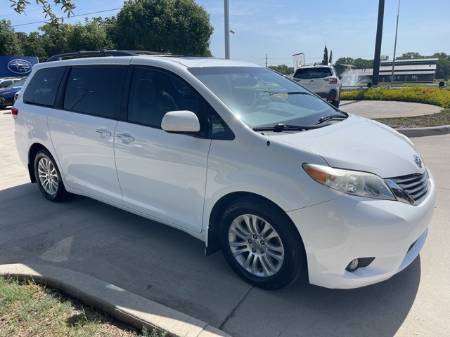 2014 Toyota Sienna XLE
