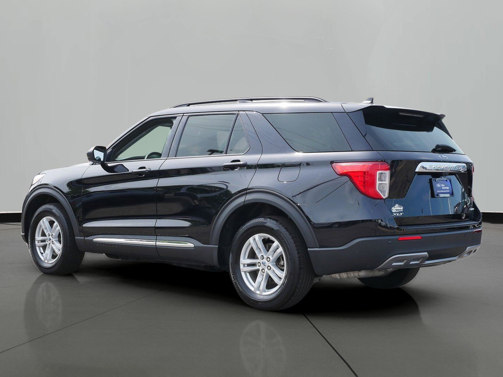 Certified 2023 Ford Explorer XLT with VIN 1FMSK8DH1PGB35700 for sale in St. Cloud, Minnesota