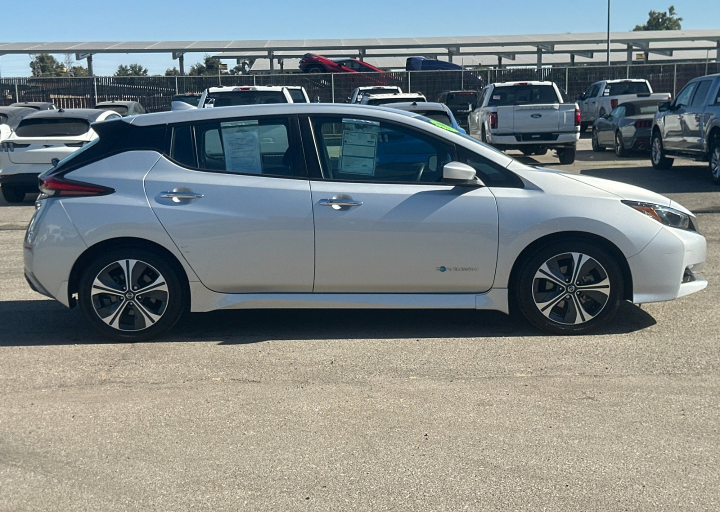 Used 2019 Nissan Leaf SV with VIN 1N4AZ1CP2KC322025 for sale in Bakersfield, CA