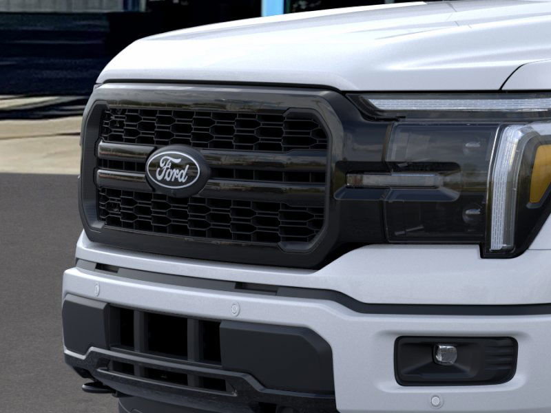2025 Ford F-150 Lariat photo 17