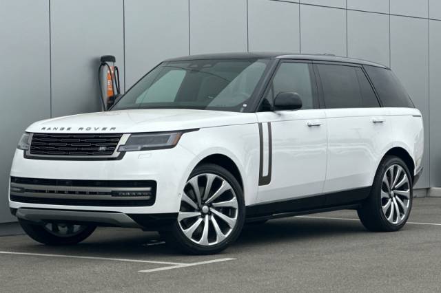 2025 Land Rover Range Rover SE