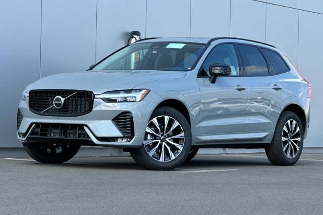 2025 Volvo XC60 B5 Core