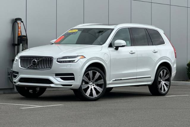 2023 Volvo XC90 Recharge Plug-In Hybrid T8 Plus Bright Theme 7 Passenger