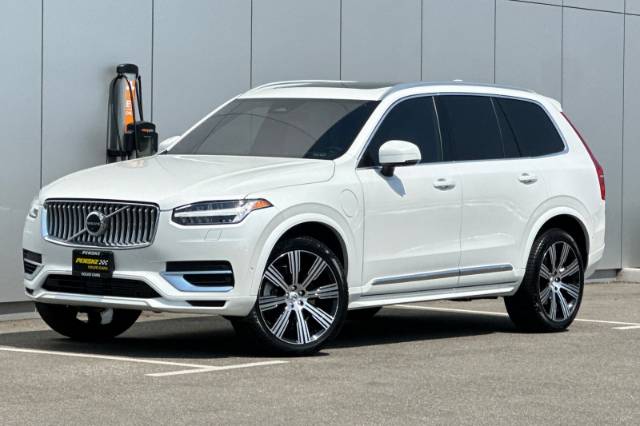 2025 Volvo XC90 Plug-In Hybrid T8 Ultra