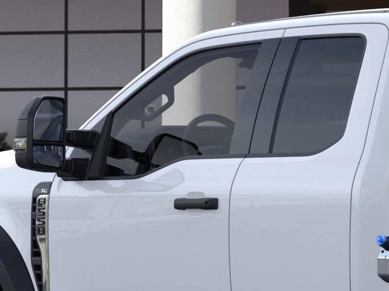 2025 Ford F-550 XL photo 18
