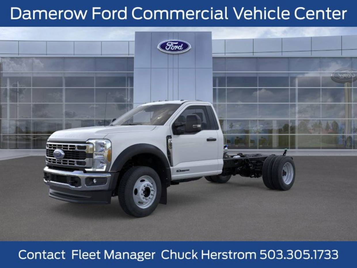 2025 Ford F-550 Super Duty Chassis Cab XL's photo