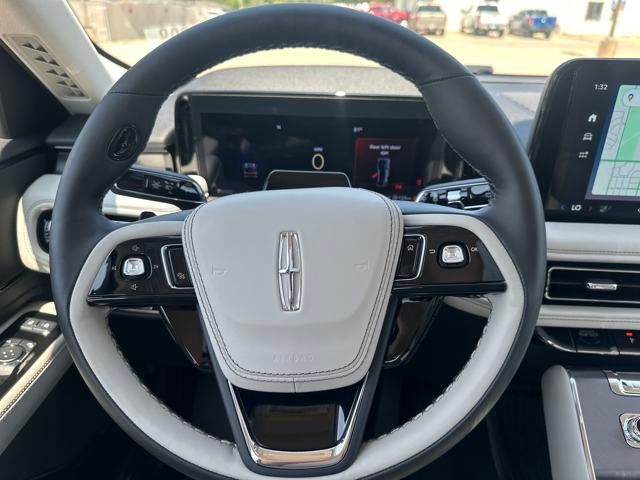 2025 Lincoln Aviator Premiere photo 14