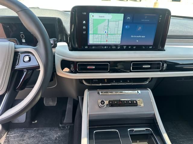 2025 Lincoln Aviator Premiere photo 17