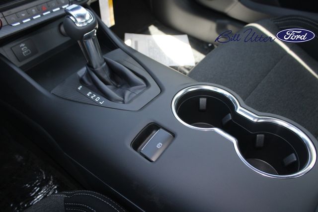 2025 Ford Mustang photo 10