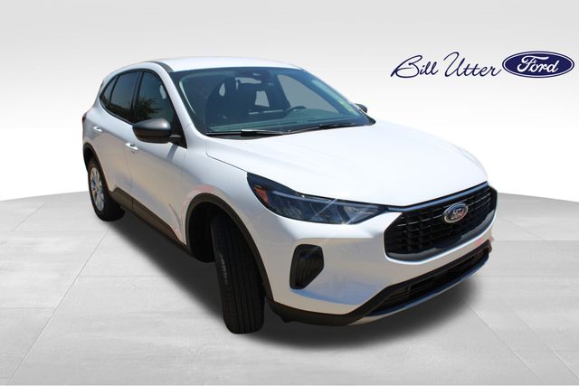 2025 Ford Escape ST-Line photo 2