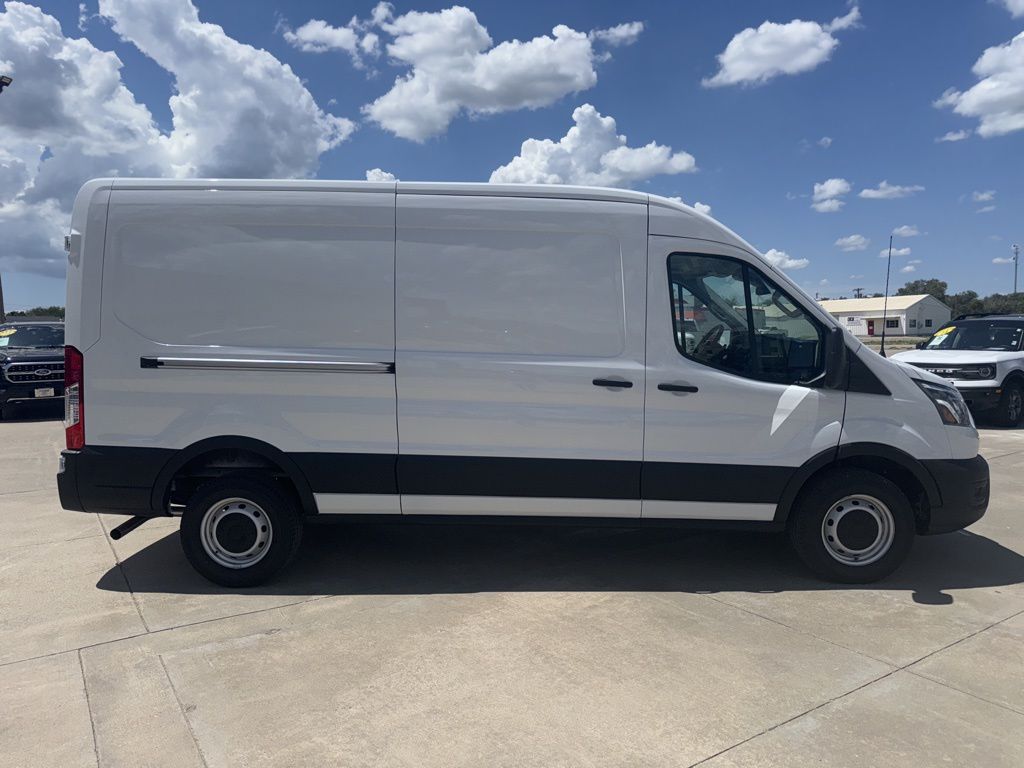 2025 Ford Transit photo 4