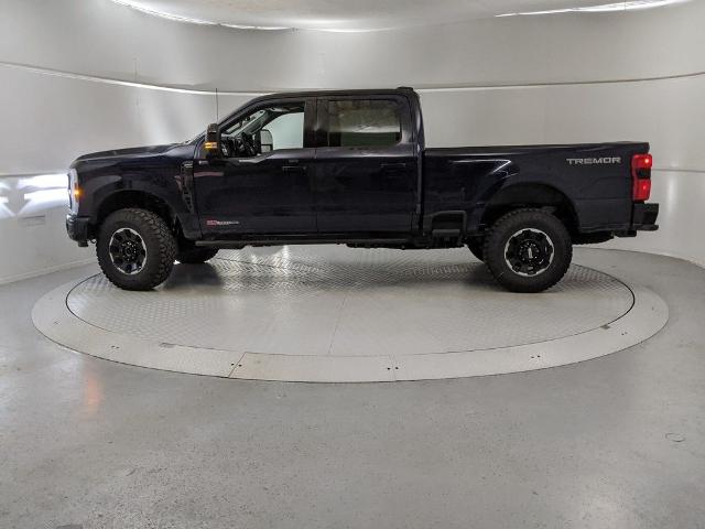 2025 Ford F-250 Lariat photo 4