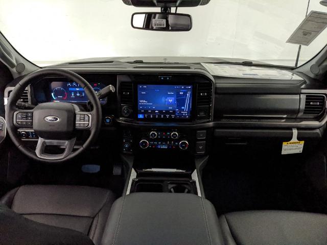 2025 Ford F-250 Lariat photo 2