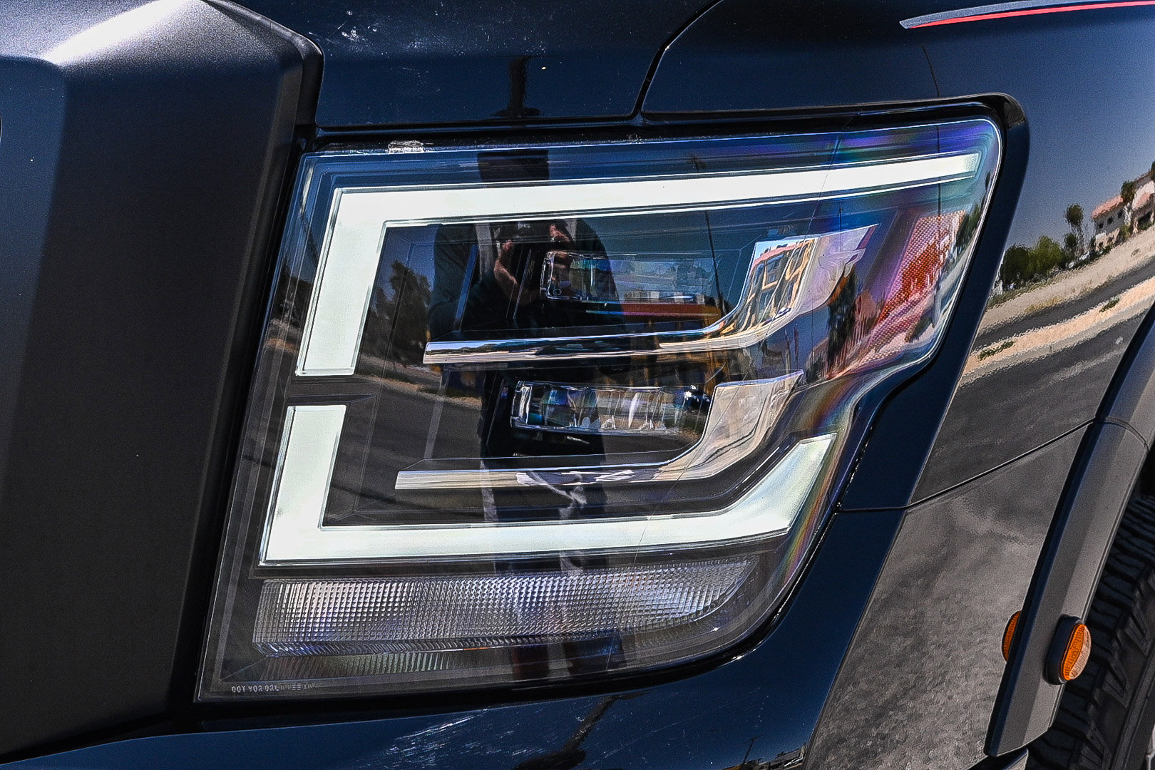 2024 Nissan Titan PRO-4X photo 4