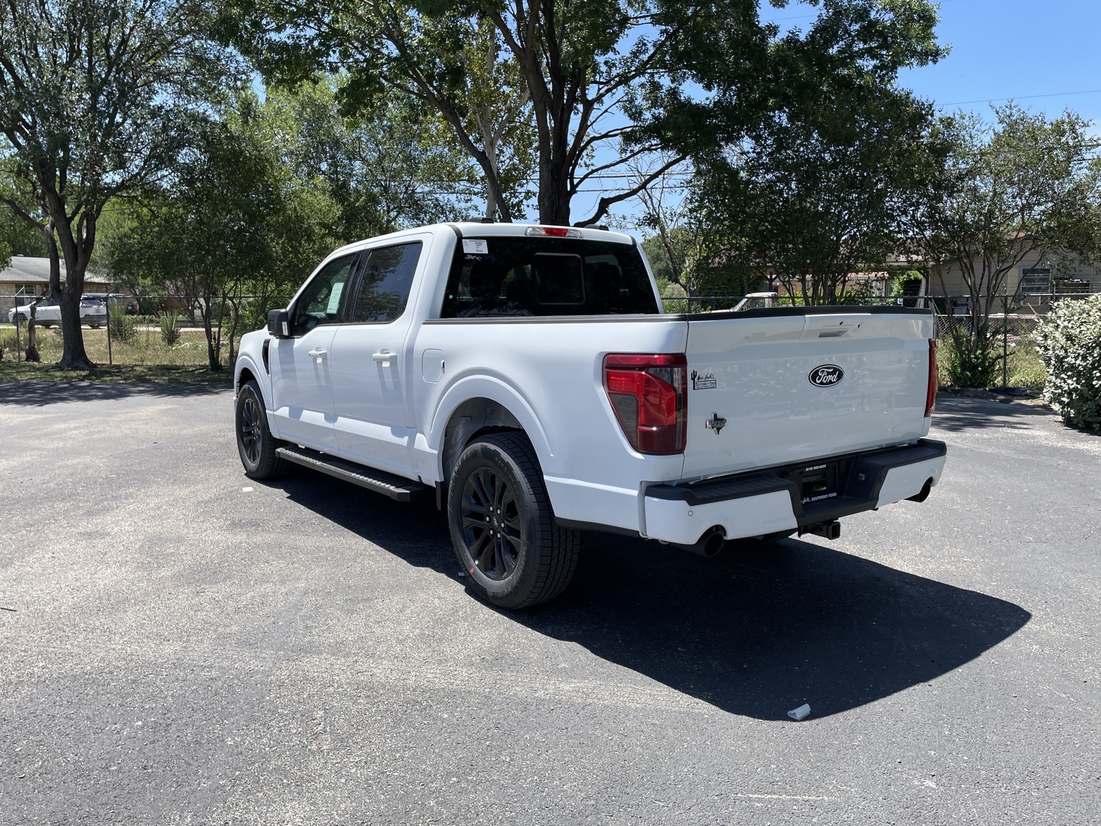 2025 Ford F-150 XLT photo 3