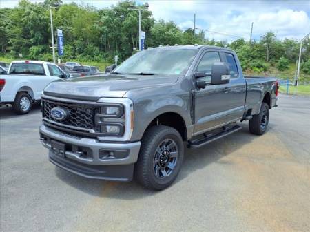 2025 Ford Super Duty F-350 SRW XL