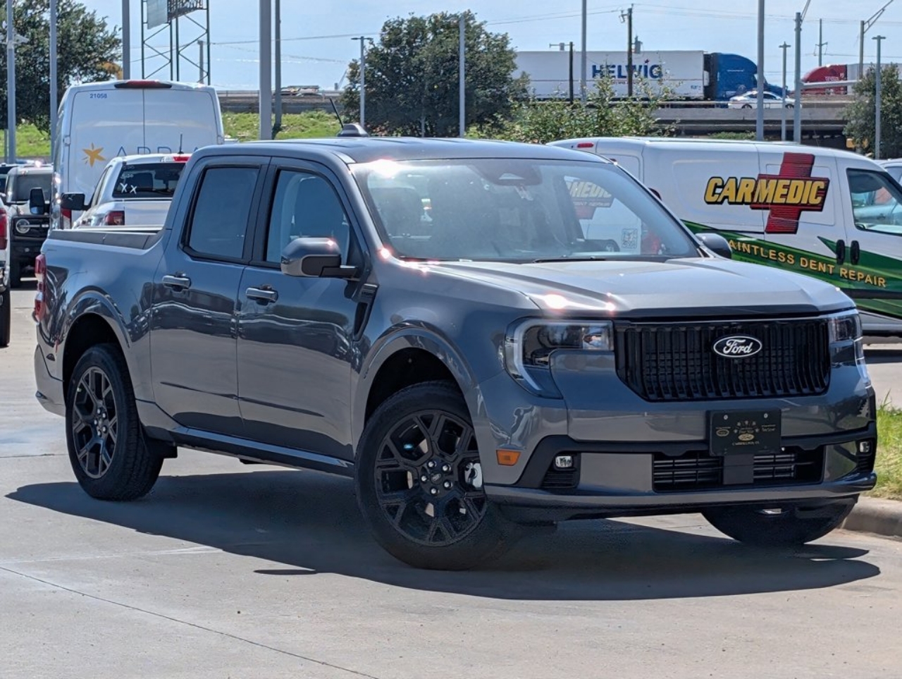 2025 Ford Maverick Lobo's photo