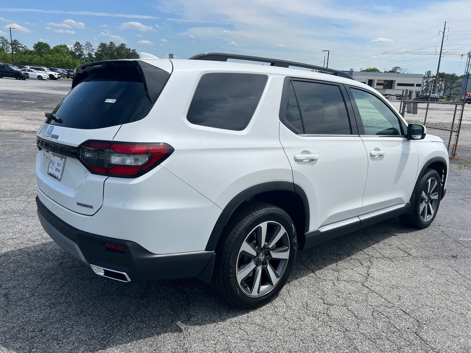 2025 Honda Pilot Touring photo 7