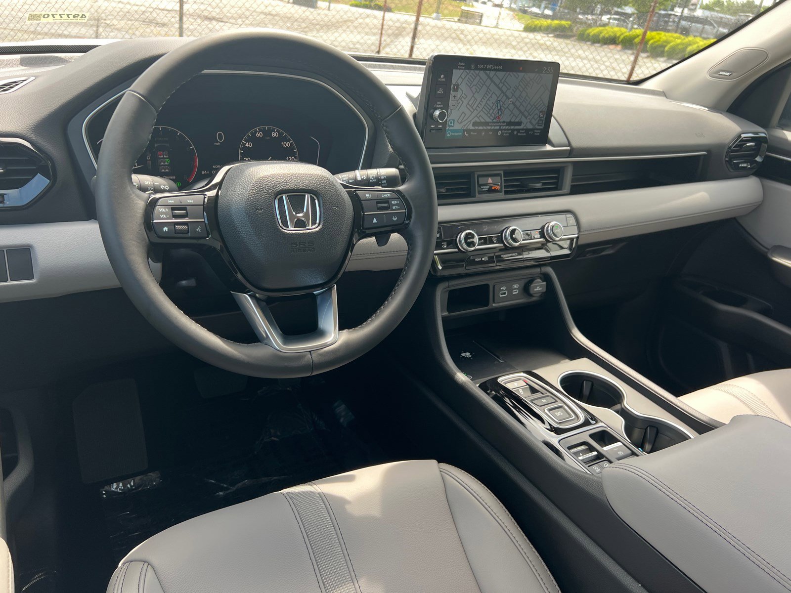 2025 Honda Pilot Touring photo 13