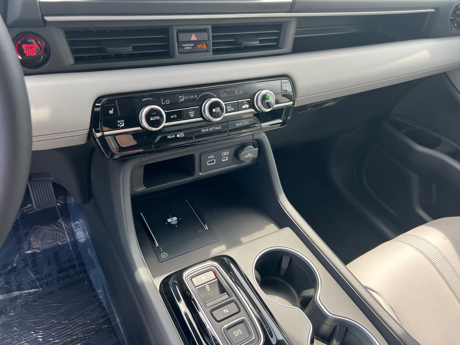 2025 Honda Pilot Touring photo 20