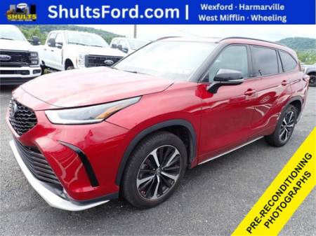 2022 Toyota Highlander XSE